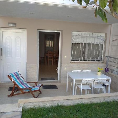Appartamento Δεσποινα Néa Péramos Esterno foto